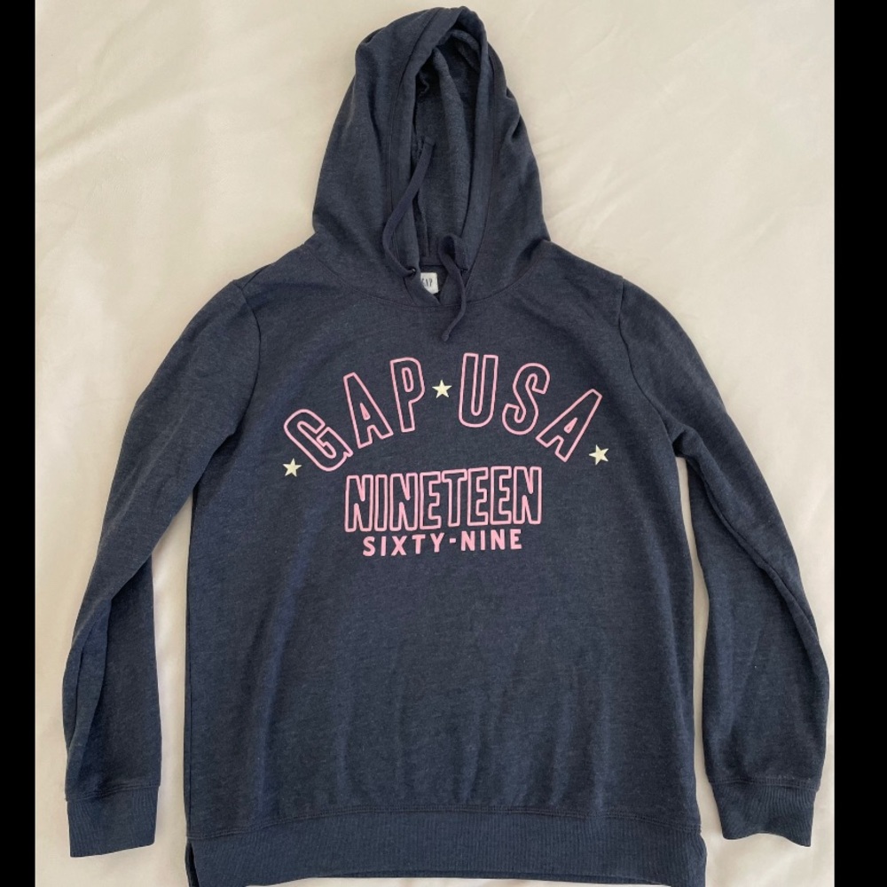 Women’s Cool-Gray Gap Hoodie